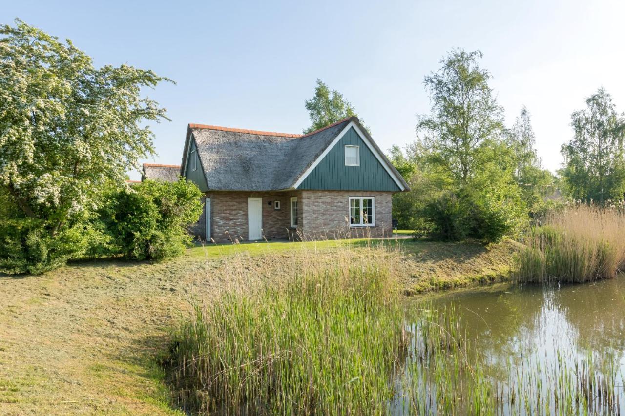 Villapark De Weerribben Paasloo Exterior photo